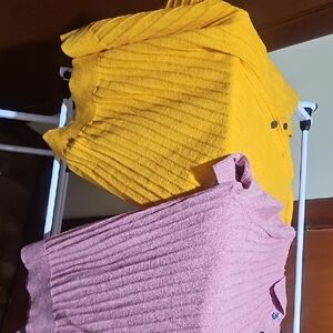Two Banana Republic Xs Silk Linen Polos